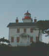 YaquinaLighthouse.jpg (131391 bytes)